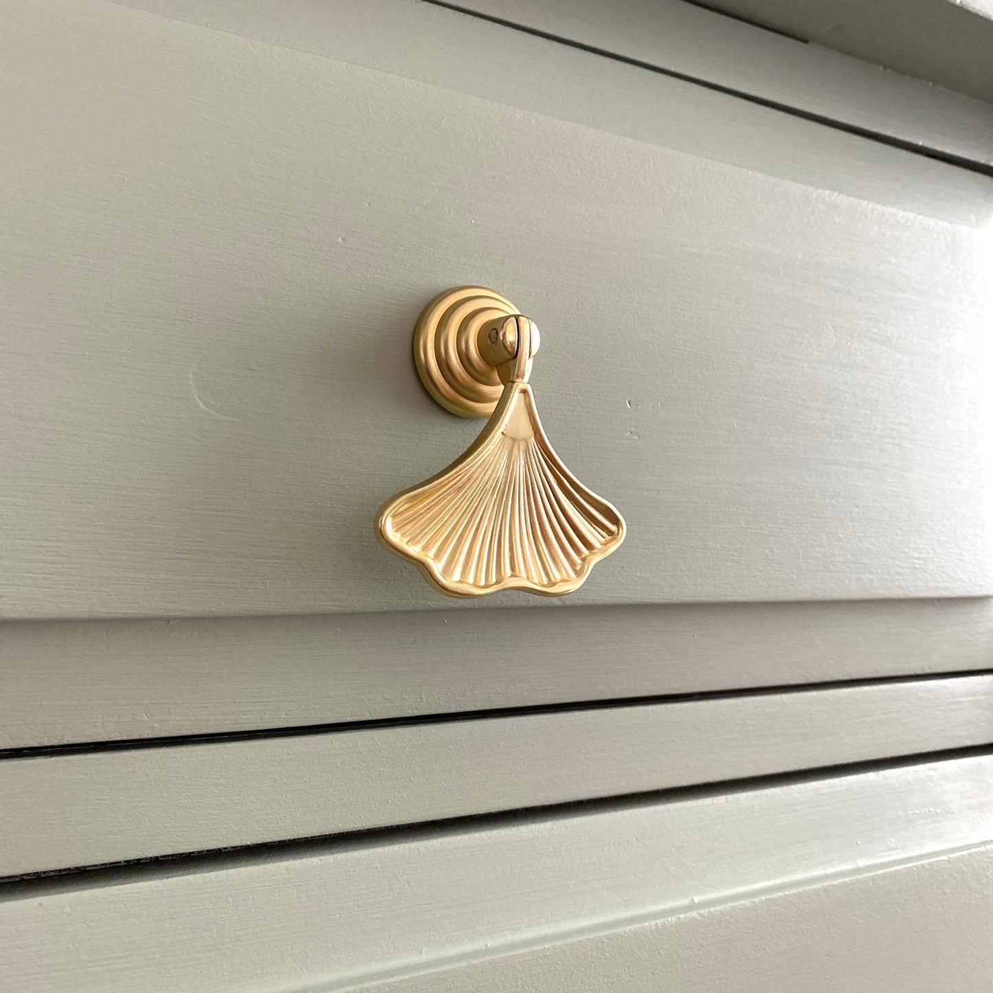 Gold Gingko leaf drawer handle