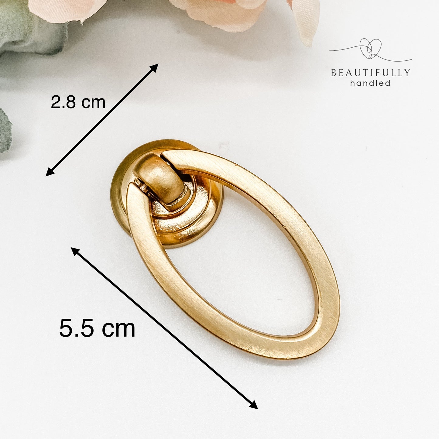 Brushed gold oval drop ring-pull