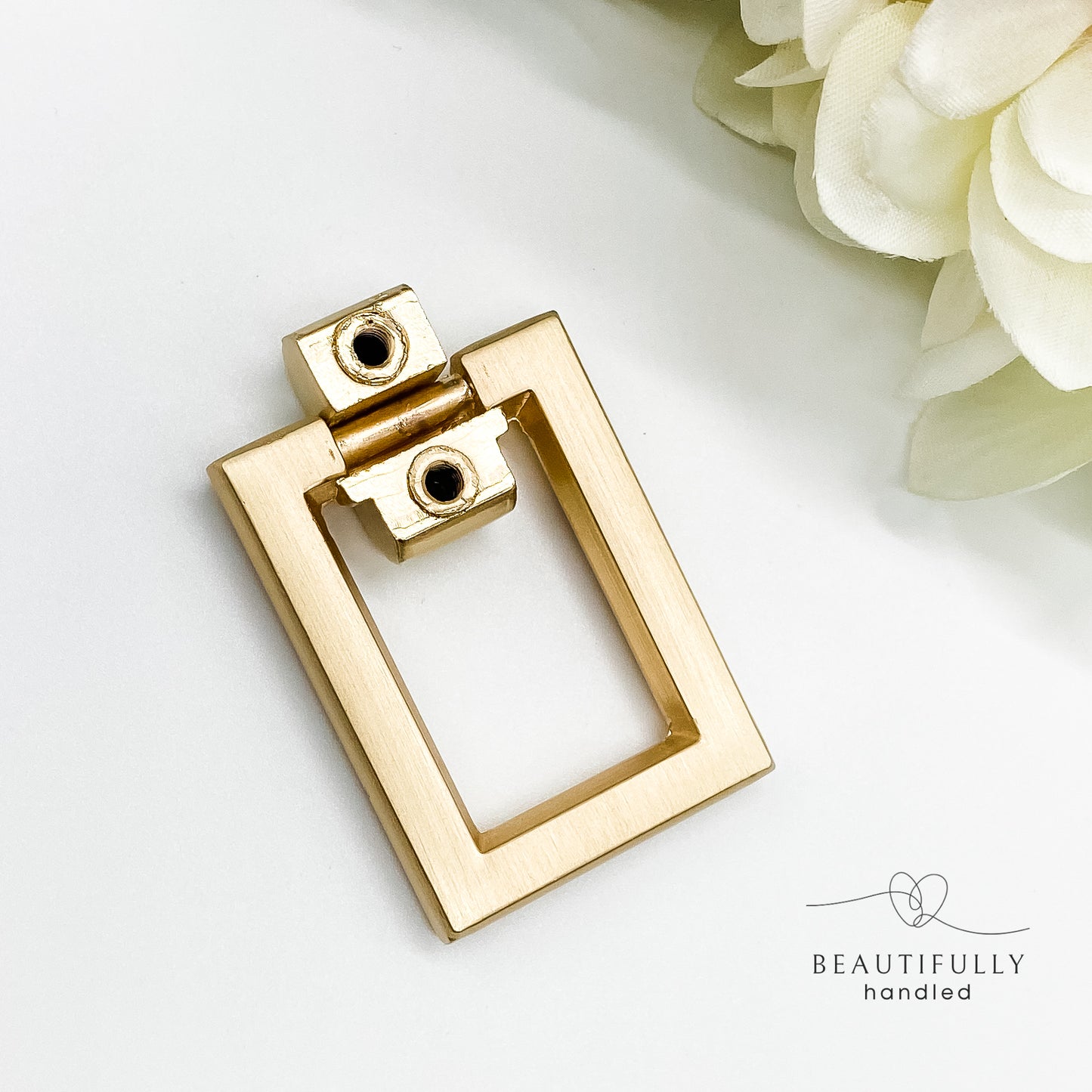 Gold rectangular drop ring-pull knob